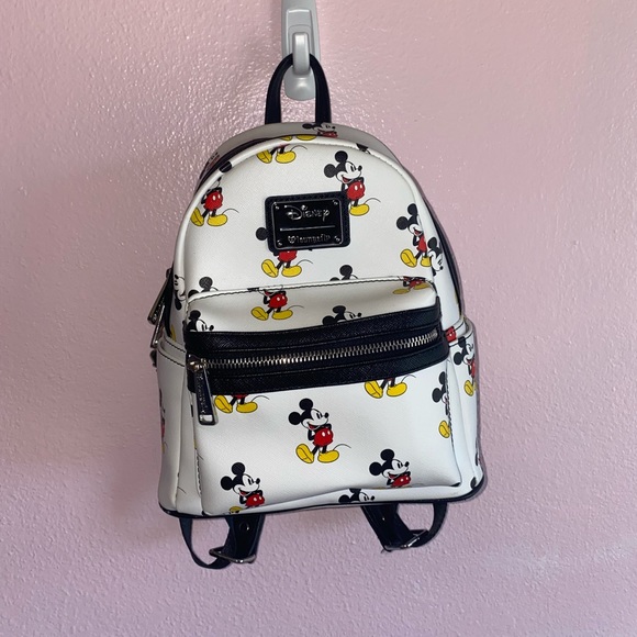 Loungefly Mickey Mouse mini backpack - Picture 2 of 6